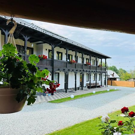 Pensiunea Suci Botiza Buitenkant foto
