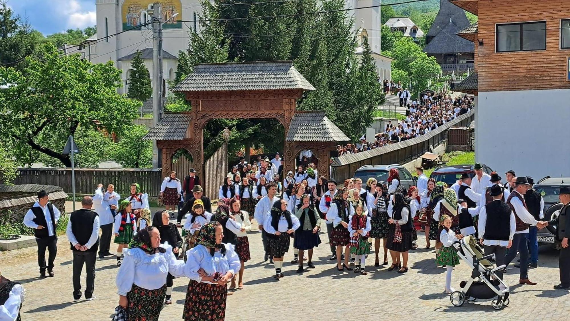 Pensiunea Suci Botiza Buitenkant foto